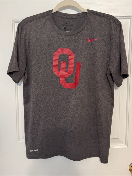 Nike Other - Nike Men’s Gray Dri-FIT Tee with Red OU Logo size M